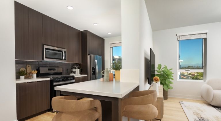 GS_Cloud_House_Ph_I_542_Kitchen-b4bea99113a8ca9b10597d22cef3669d
